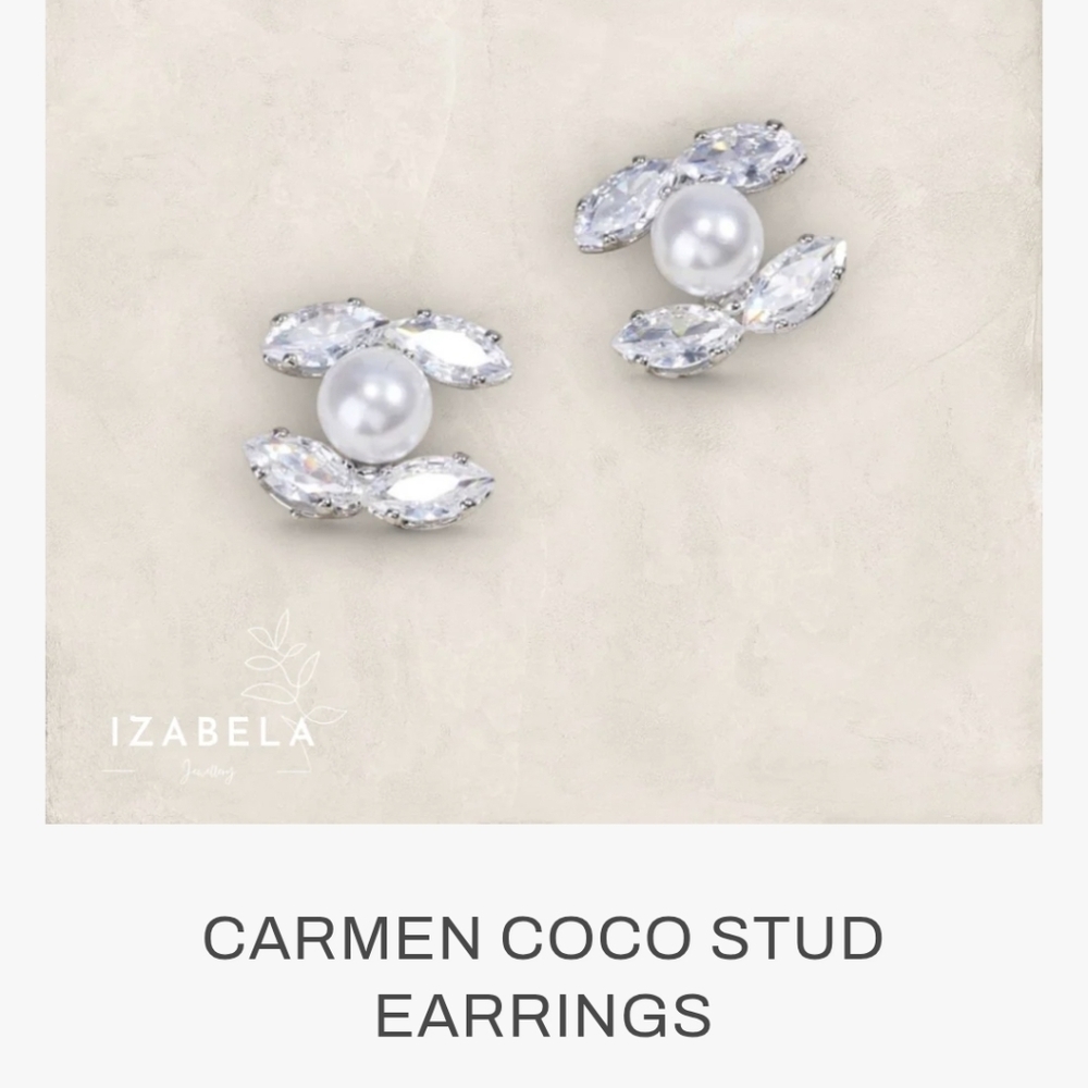 Carmen CoCo Designer classic Stud Earings White Pearl Silver